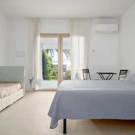 Holiday home Monolocale Ristrutturato A 150 M Dalla By Portoottioluaffitti *