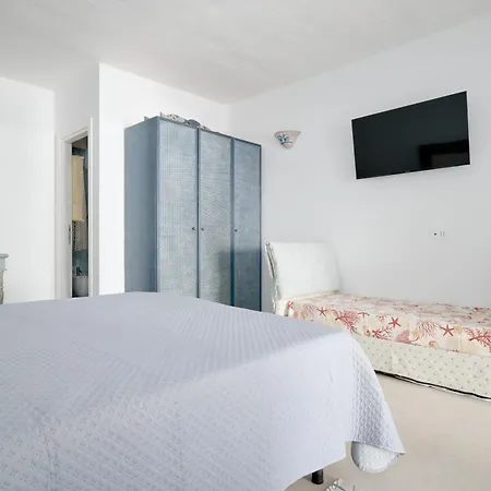 Holiday home Monolocale Ristrutturato A 150 M Dalla By Portoottioluaffitti